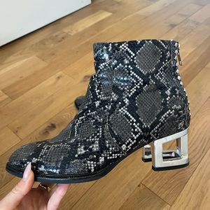 Jeffrey Campbell Snakeskin Linnea Bootie Size 8